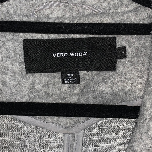 Coat - Picture 2 of 3